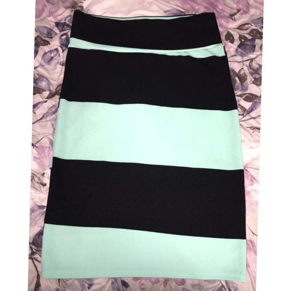 LuLaRoe Cassie